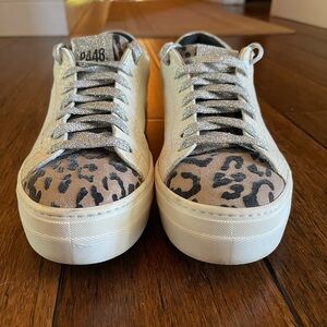 P448 Womens Thea Python Roccia White Leopard Platform Sneakers, Size 38